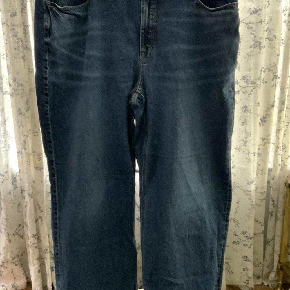 Old Navy Women's Wide-Leg Extra High Rise Plus Size Medium Wash Jeans Size 22